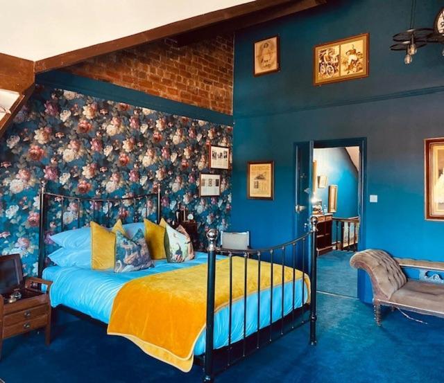 Mollys Boutique Hotel อิลคลีย์ ภายนอก รูปภาพ