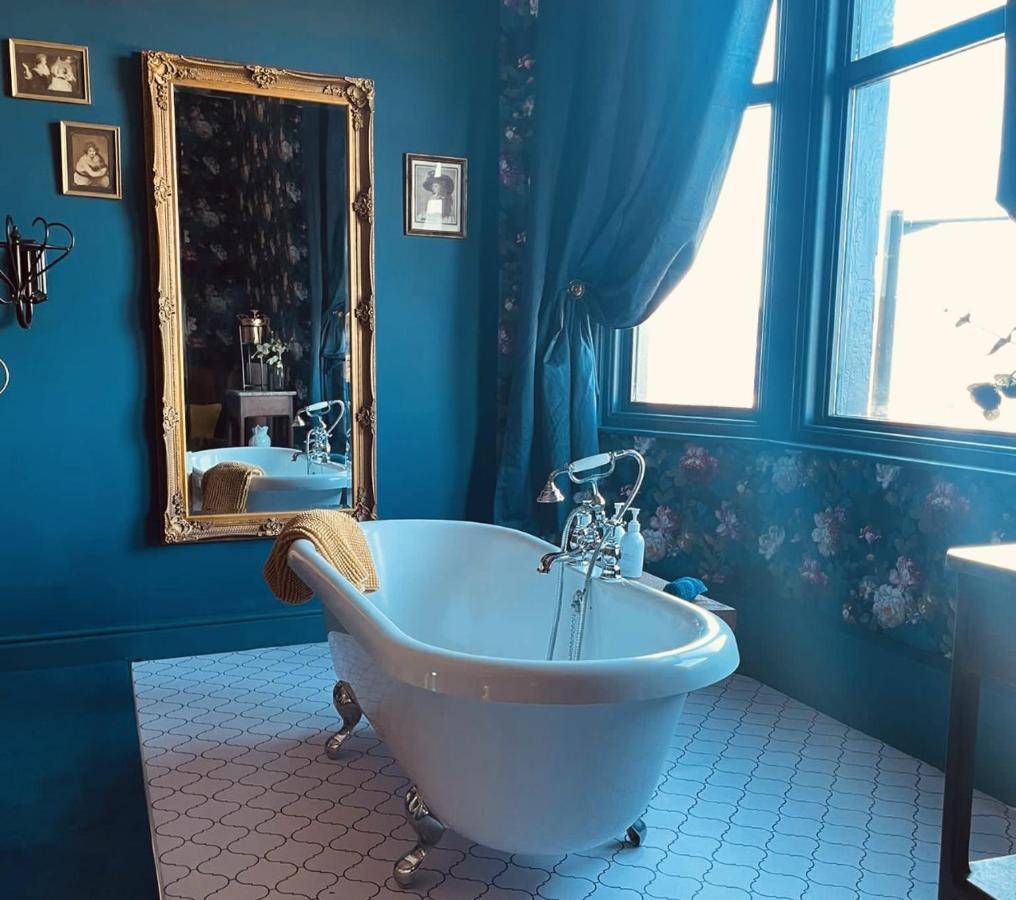 Mollys Boutique Hotel อิลคลีย์ ภายนอก รูปภาพ