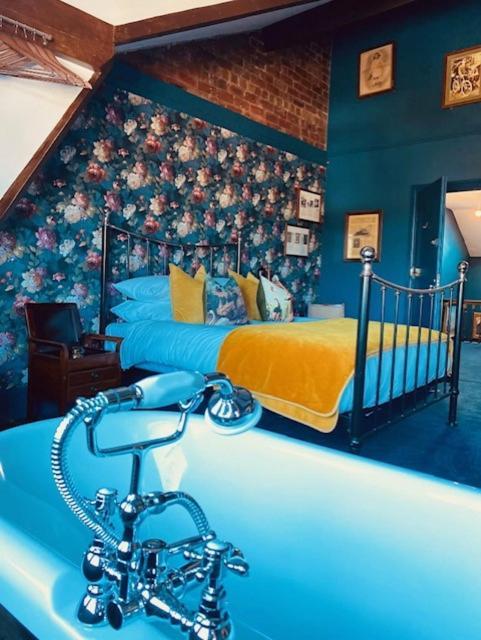 Mollys Boutique Hotel อิลคลีย์ ภายนอก รูปภาพ