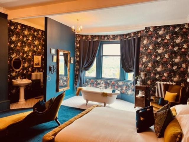 Mollys Boutique Hotel อิลคลีย์ ภายนอก รูปภาพ