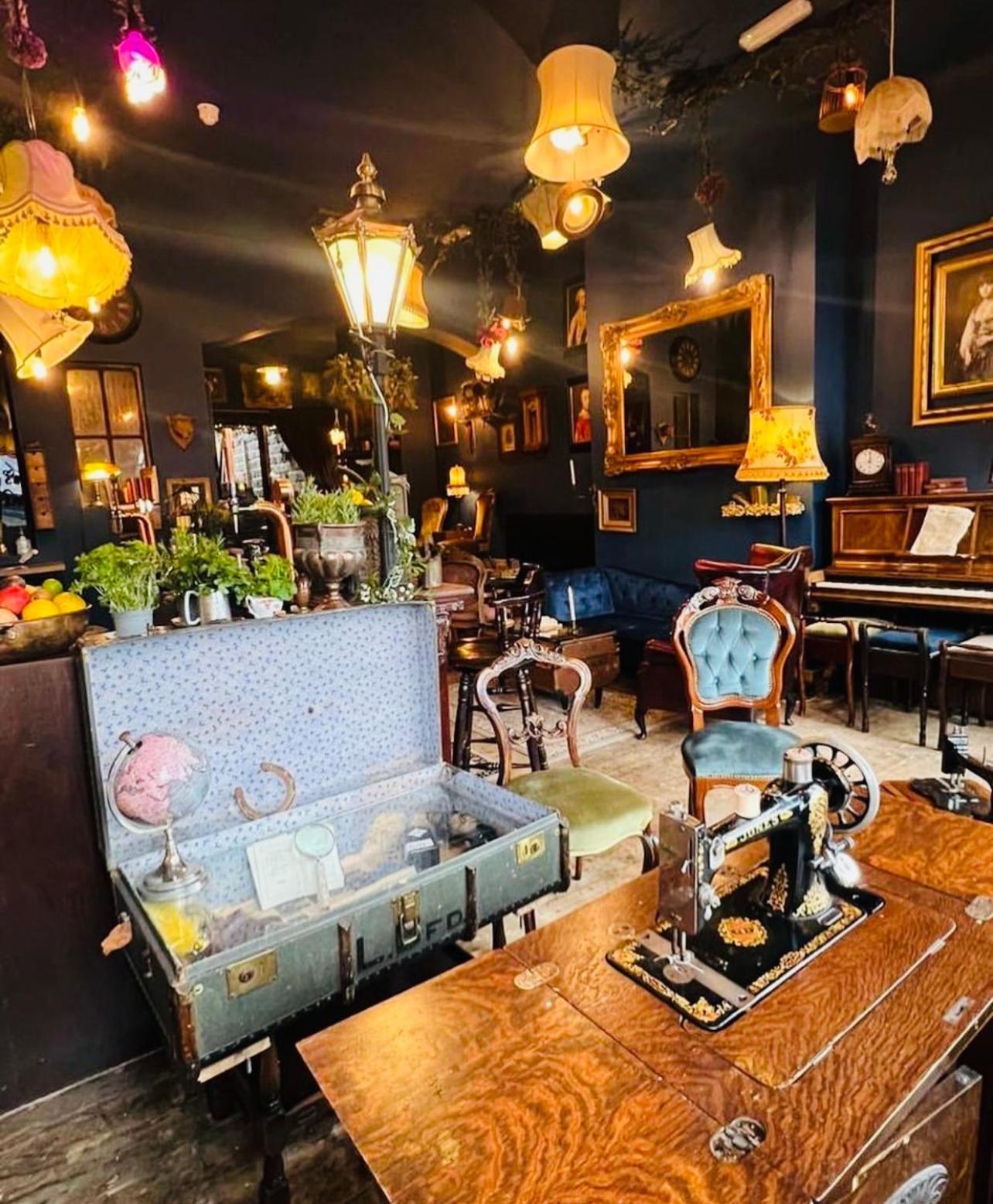 Mollys Boutique Hotel อิลคลีย์ ภายนอก รูปภาพ